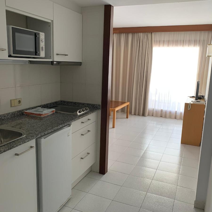 Apartamentos Marina Port de Pollença Exteriör bild